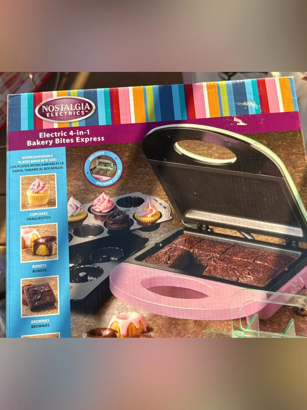 Nostalgia Electric 4-in-1 Bakery Bites Express – Pink